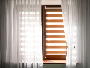 Yenikent Stor Perde Yıkama